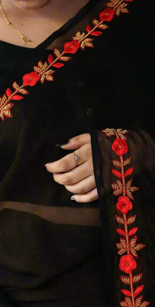 Black saree with red border