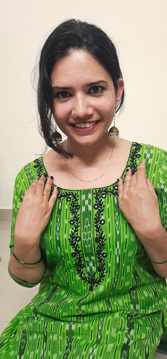 GREEN EMBROIDERED TUNIC TOP WITH PANTS