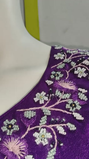 embroidery colour can be customised