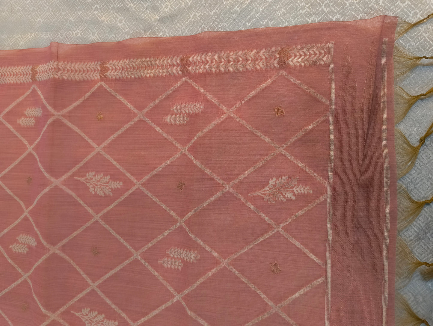 Lenin and silk material