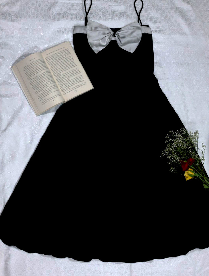 Black & White Tigress Shoulder Bow Dress main image 1